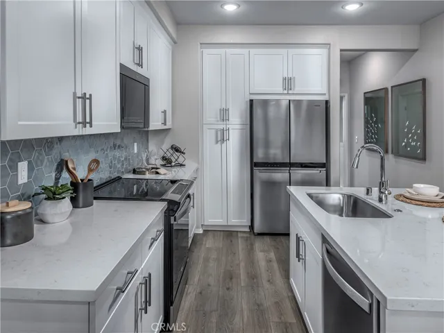 Photo is not of the actual home, but is an inspirational photo of builder’s model home and may depict options, furnishings, and/or decorator features that are not included
