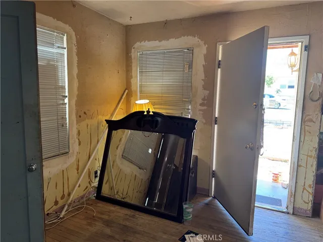 821 Nancy, Barstow, California 92311
