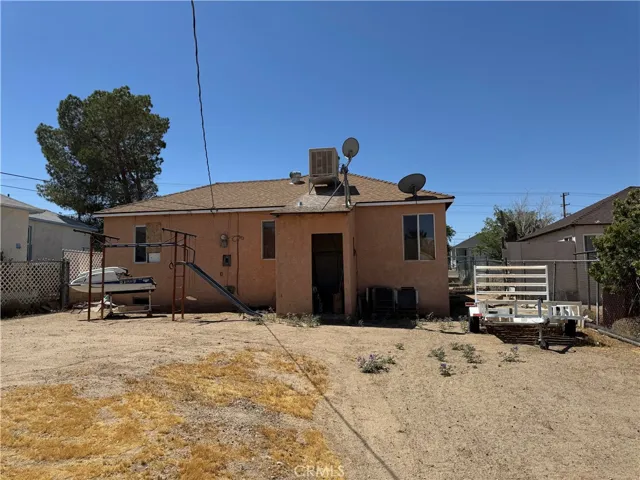 821 Nancy, Barstow, California 92311