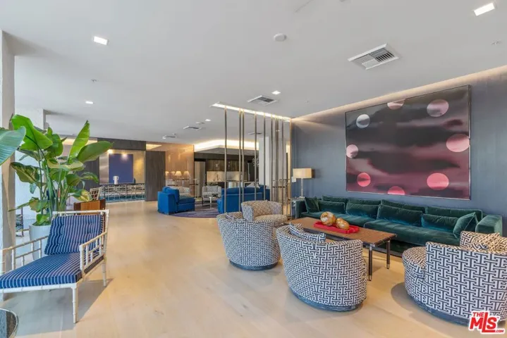 1050 S Grand Avenue 1001, Los Angeles, California 90015
