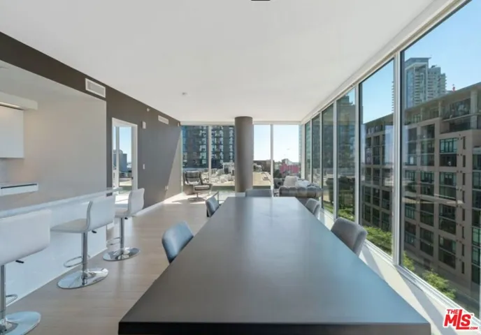 1050 S Grand Avenue 1001, Los Angeles, California 90015