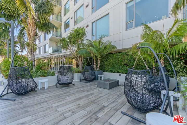 1050 S Grand Avenue 1001, Los Angeles, California 90015