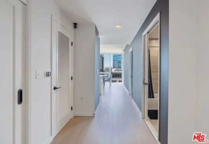 1050 S Grand Avenue 1001, Los Angeles, California 90015