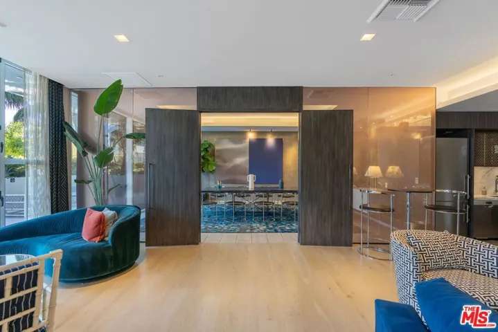 1050 S Grand Avenue 1001, Los Angeles, California 90015