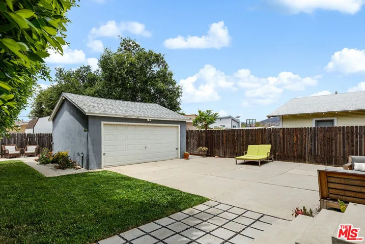 10415 Scoville Avenue, Sunland, California 91040