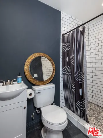 10415 Scoville Avenue, Sunland, California 91040