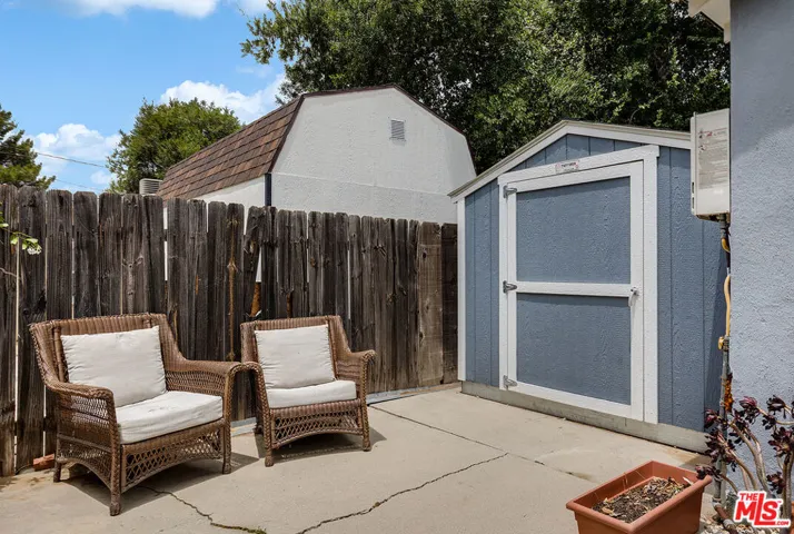10415 Scoville Avenue, Sunland, California 91040