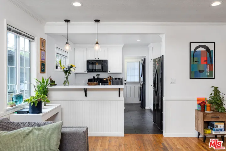 10415 Scoville Avenue, Sunland, California 91040