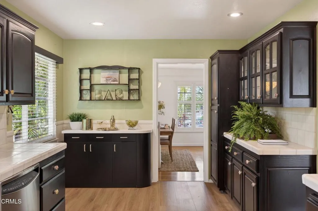 23-web-or-mls-Upmarketmedia_218Pal-067