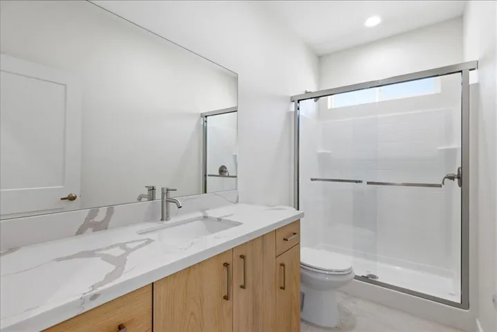 51-68162 Modalo Rd - Bathroom