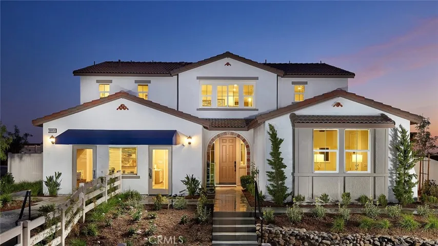 MODEL HOME EXTERIOR