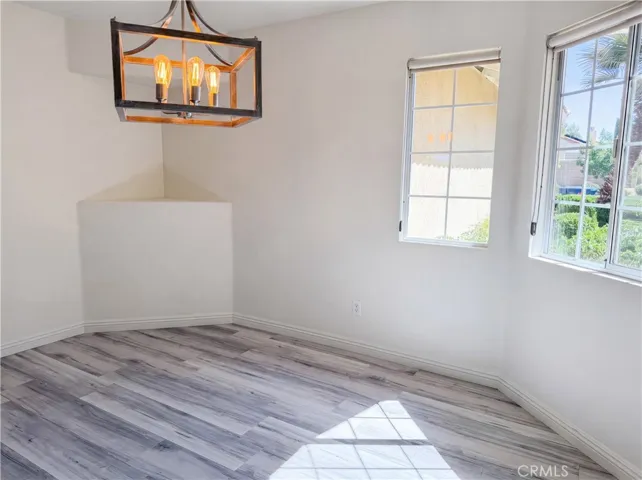 15358 Lookout, Apple Valley, California 92307