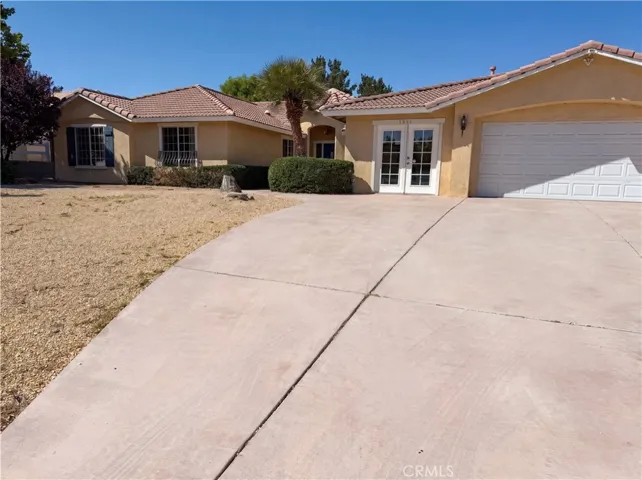 15358 Lookout, Apple Valley, California 92307