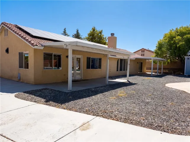 15358 Lookout, Apple Valley, California 92307