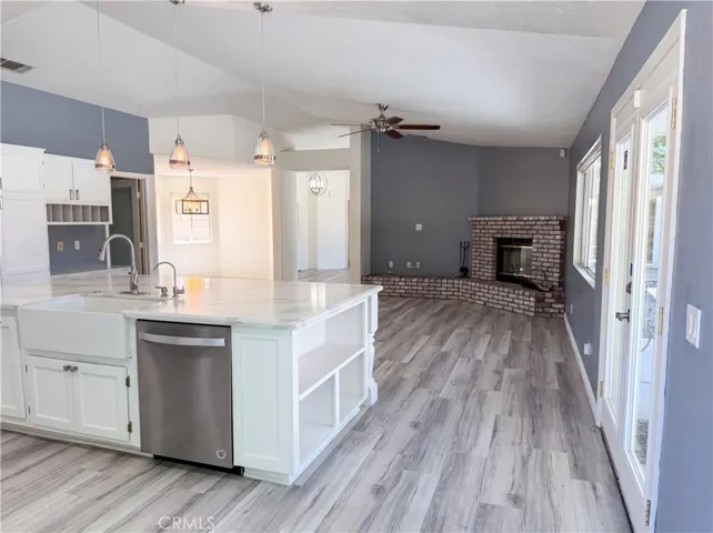 15358 Lookout, Apple Valley, California 92307
