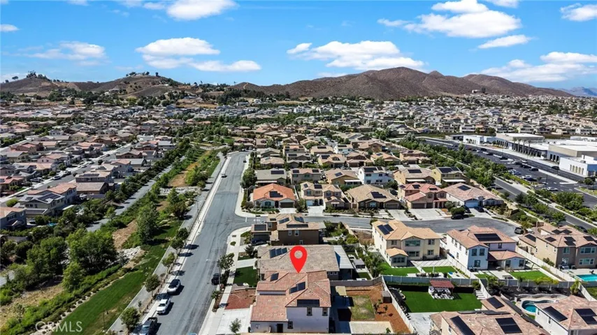29832 Urtica Court, Menifee, California 92584