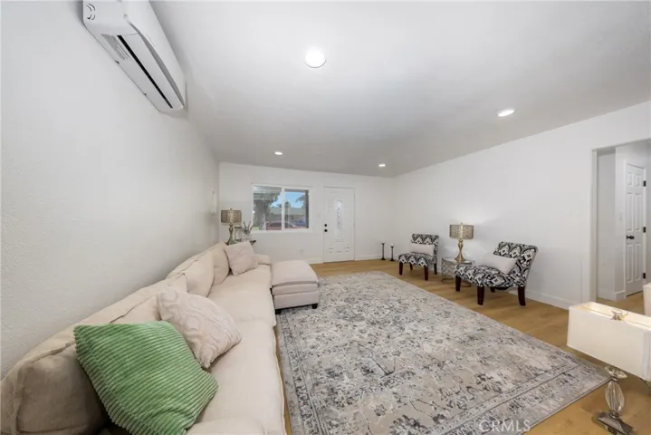 424 E 1st, Rialto, California 92376