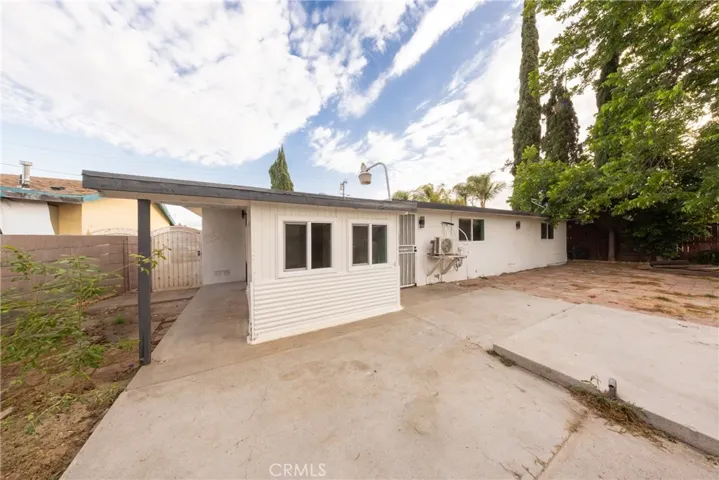 424 E 1st, Rialto, California 92376
