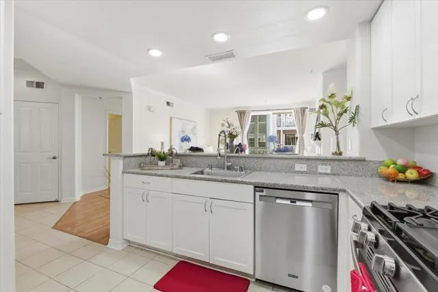 3901 Lick Mill Boulevard 360, Santa Clara, California 95054