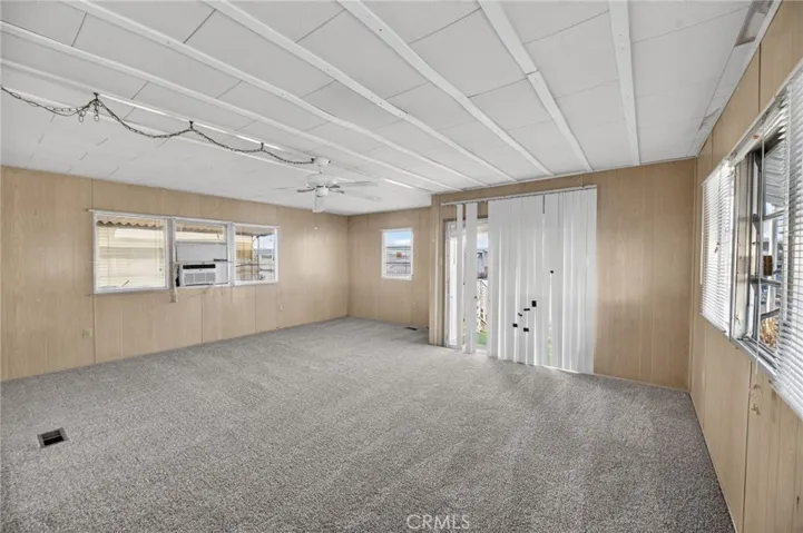 760 Santa Clara, Hemet, California 92543