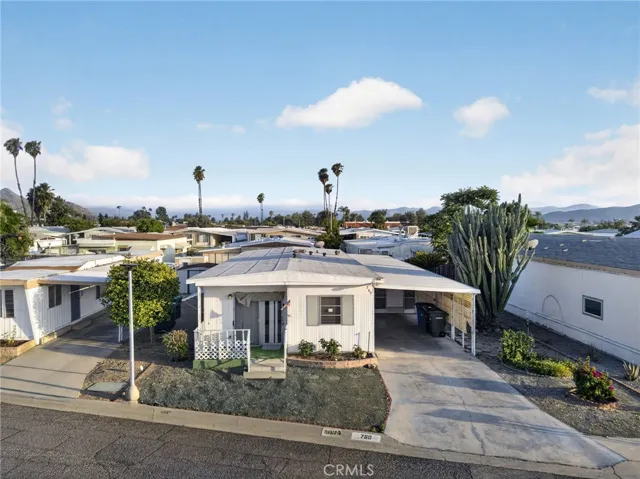 760 Santa Clara, Hemet, California 92543