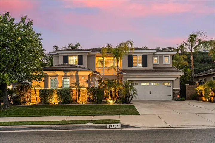 37701 Oxford Drive, Murrieta, California 92562