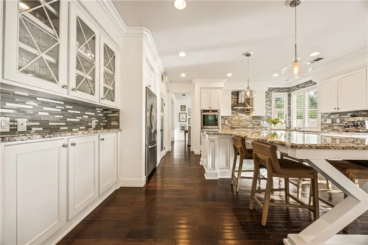 37701 Oxford Drive, Murrieta, California 92562