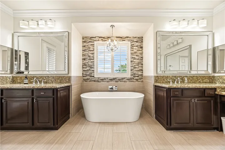 37701 Oxford Drive, Murrieta, California 92562