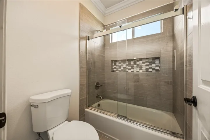 37701 Oxford Drive, Murrieta, California 92562