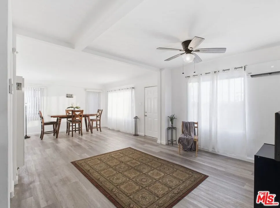 Open floor concept