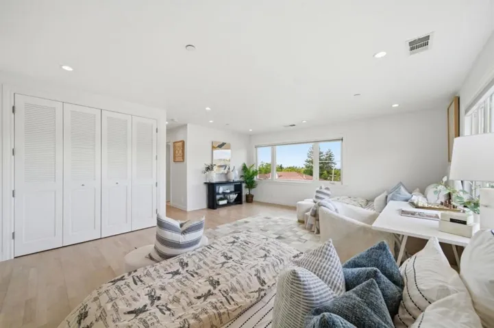 612 Hobart Avenue, San Mateo, California 94402