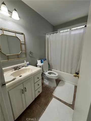 15 Southampton, Irvine, California 92620