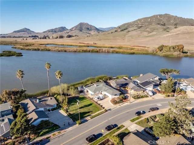 1312 Oceanaire, San Luis Obispo, California 93405