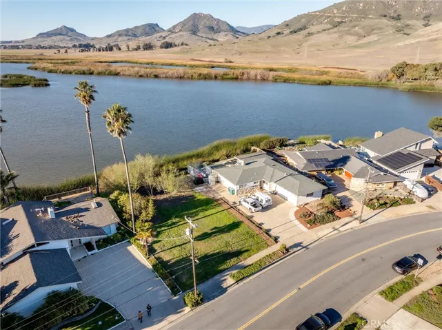 1312 Oceanaire, San Luis Obispo, California 93405