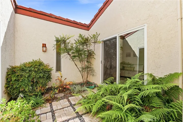 1955 W Bayshore, Anaheim, California 92801