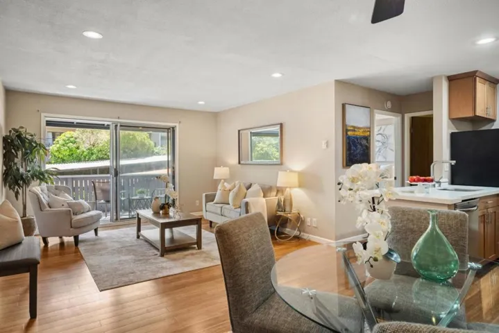 209 Boardwalk Avenue H, San Bruno, California 94066