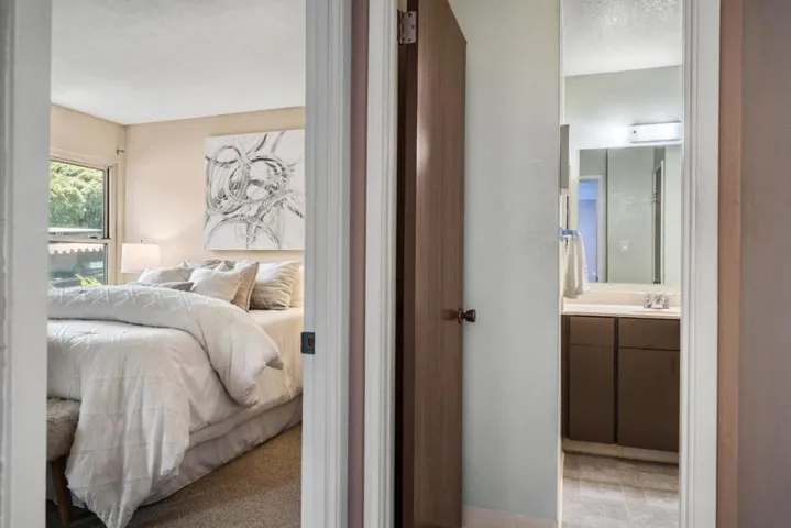 209 Boardwalk Avenue H, San Bruno, California 94066