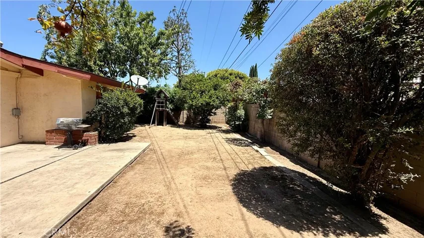 515 N Wayfield, Orange, California 92867