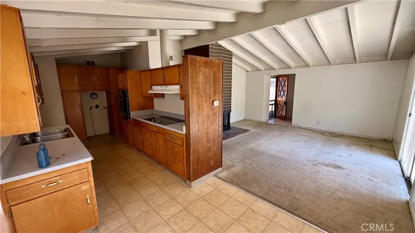 515 N Wayfield, Orange, California 92867