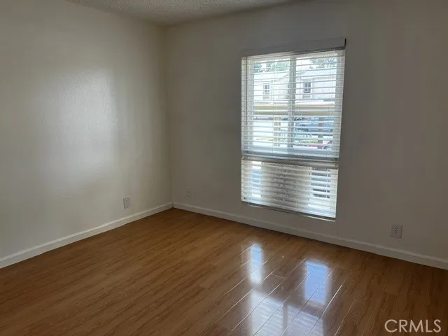 gallery-image 4