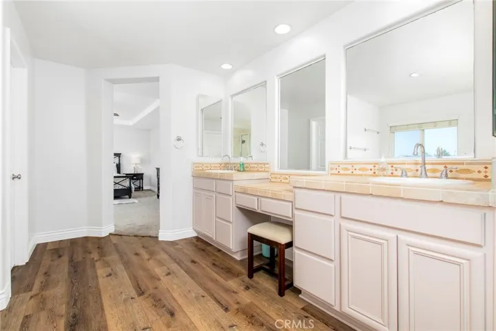 Primary Suite Bathroom