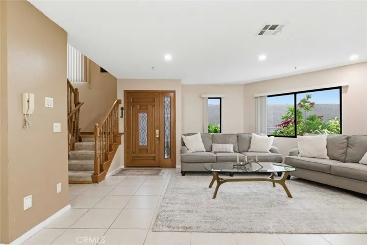 301 W Loraine Street 5, Glendale, California 91202