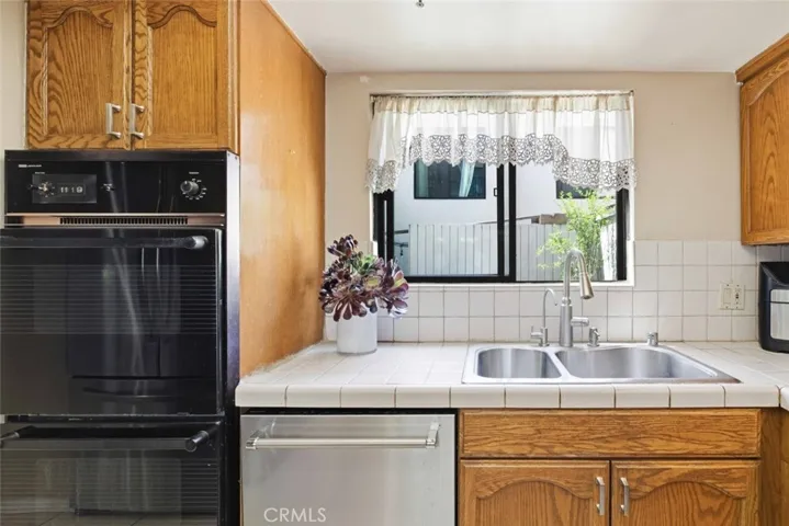 301 W Loraine Street 5, Glendale, California 91202