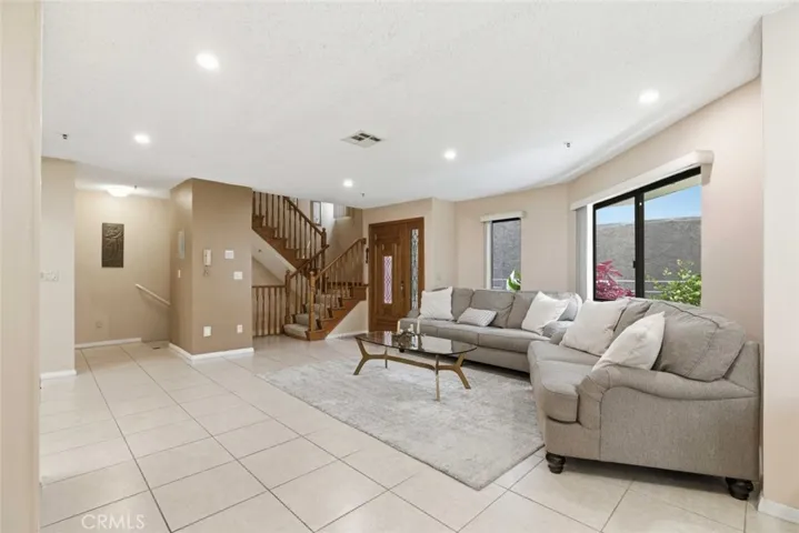 301 W Loraine Street 5, Glendale, California 91202