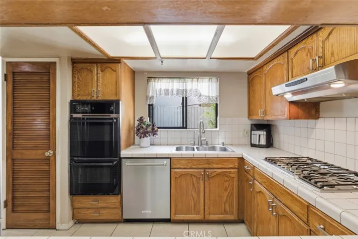 301 W Loraine Street 5, Glendale, California 91202
