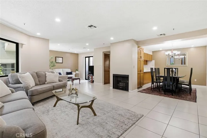 301 W Loraine Street 5, Glendale, California 91202