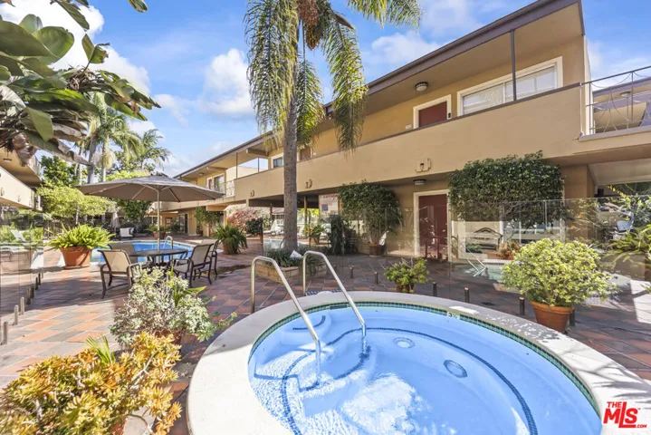 Large Sunny Pool and Hot Tub