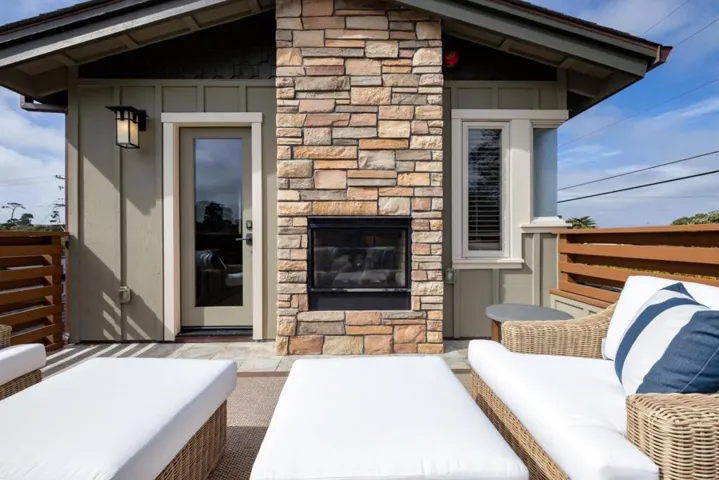 801 Junipero Avenue, Pacific Grove, California 93950