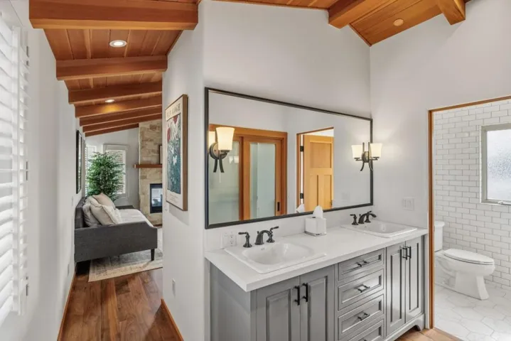 801 Junipero Avenue, Pacific Grove, California 93950
