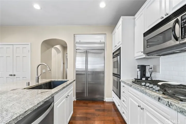 High end built-in appliances